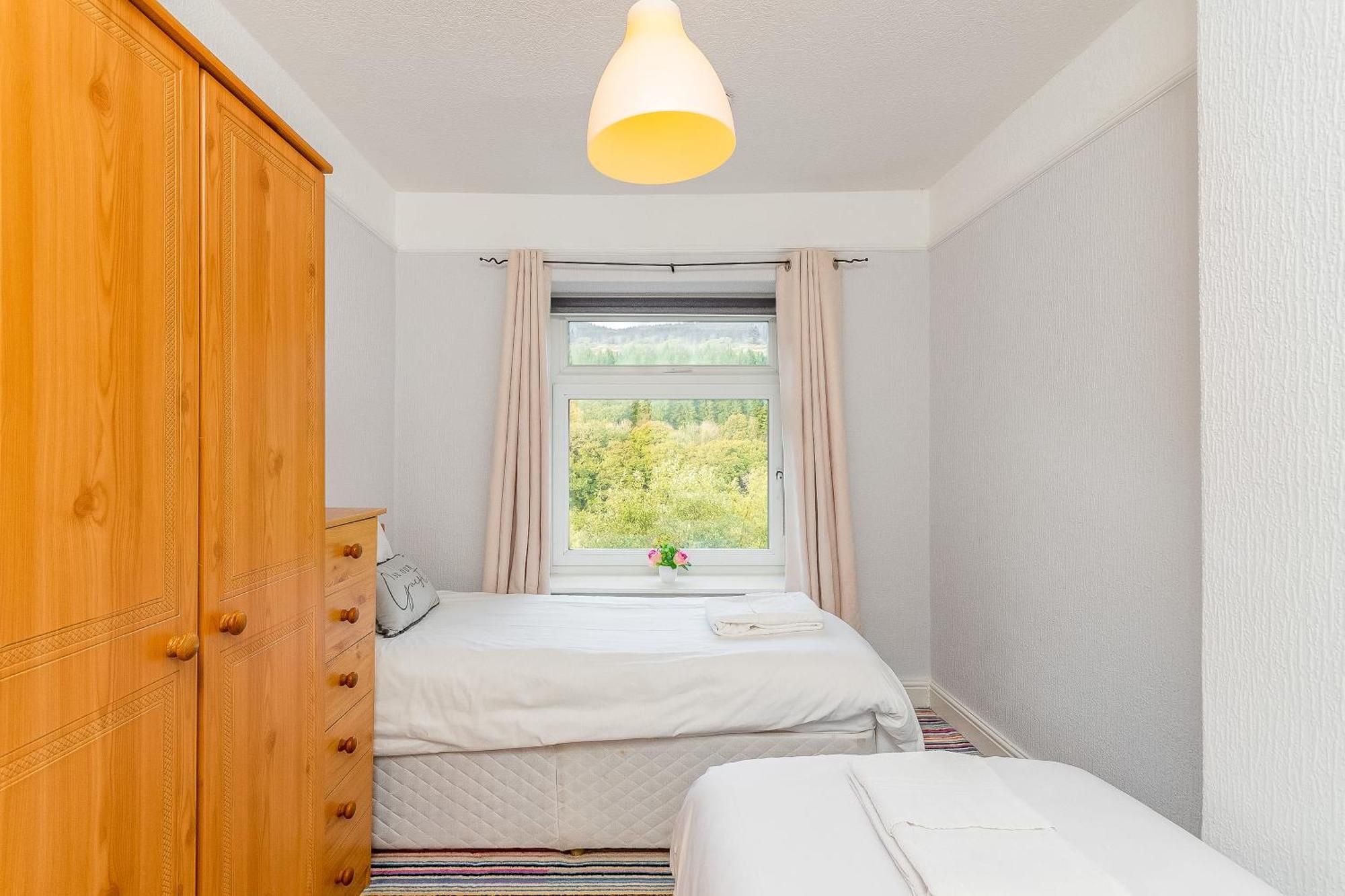 The View Spacious Apartment In Afan Forest Bike Park By Staystaycations Port Talbot Exterior photo